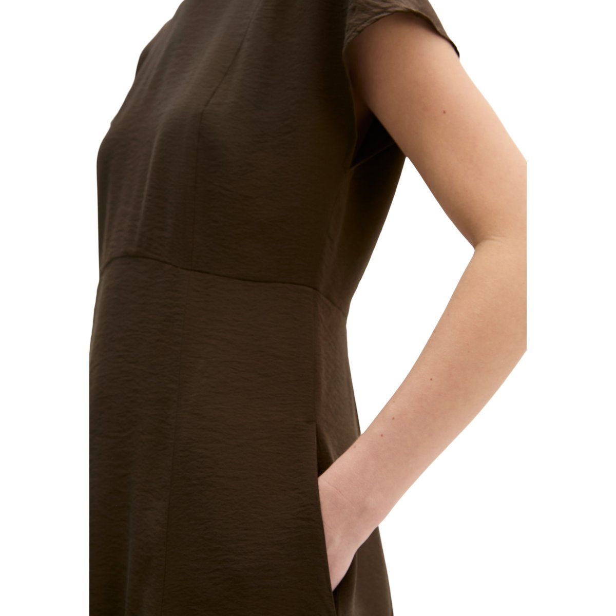 Robe crinkle regular en mélange de viscose gris foncé, MARC O'POLO