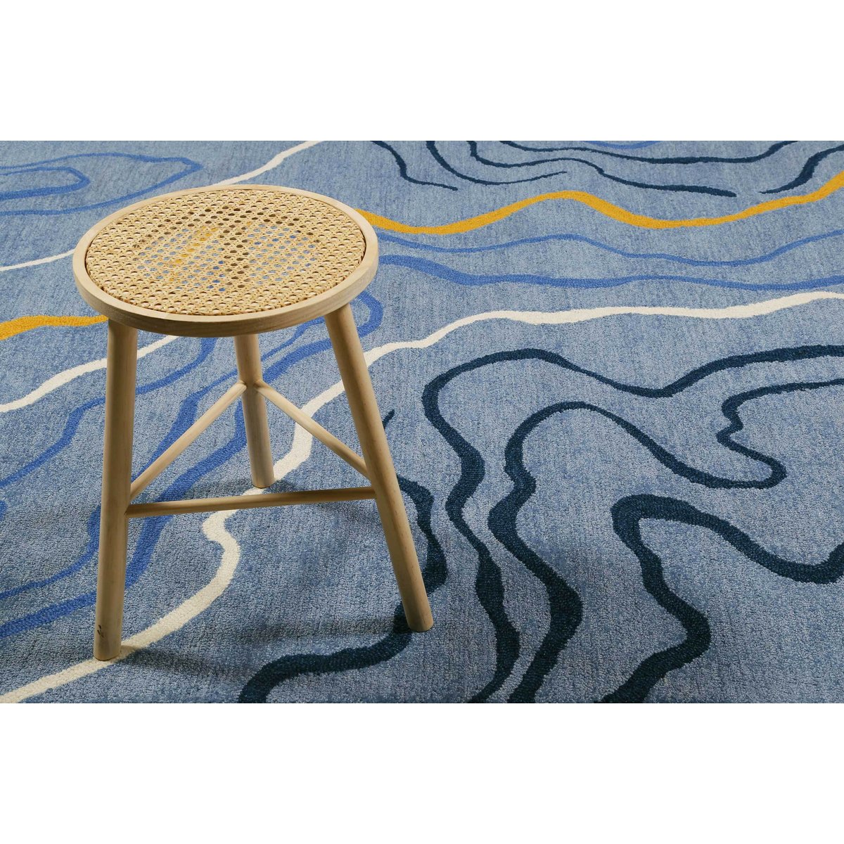 Tapis fait main motif abstrait , DRIVE bleu clair, ESPRIT