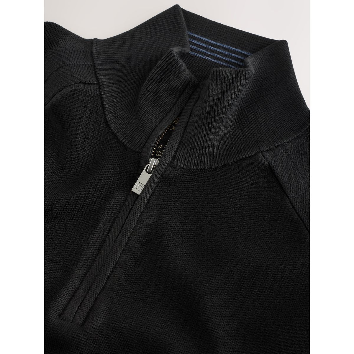 Pull slim à col zippé noir, NEXT