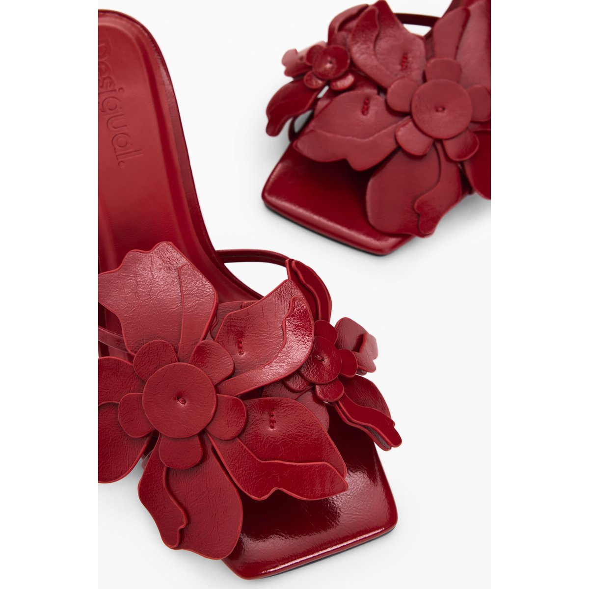 Sandale appliques fleur rouge, DESIGUAL