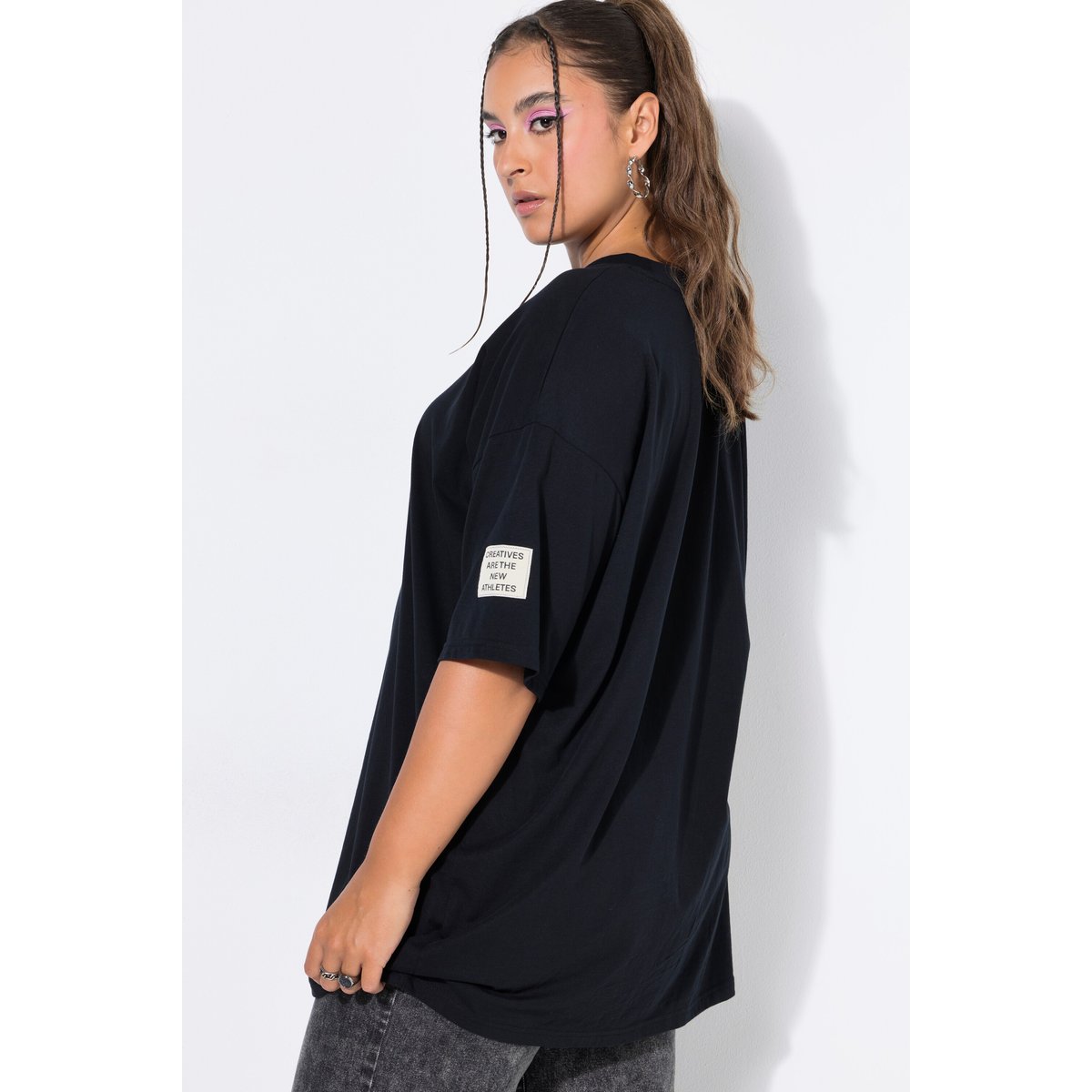 T-shirt oversize, écusson sur la manche noir, STUDIO UNTOLD