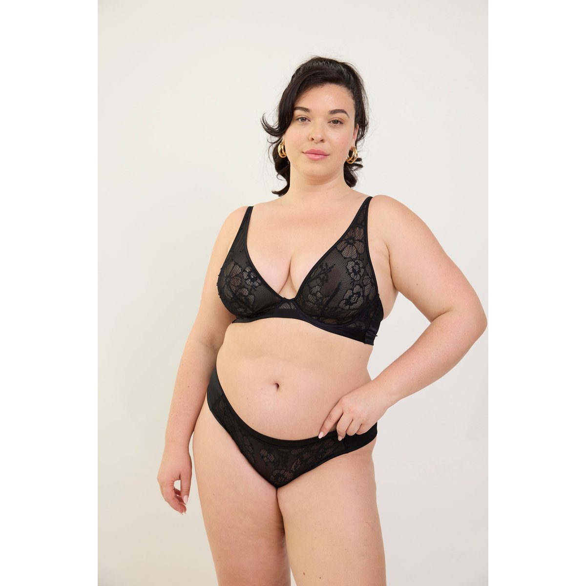 Tanga en dentelle et soie SILK'N LACE noir, MAISON LEJABY