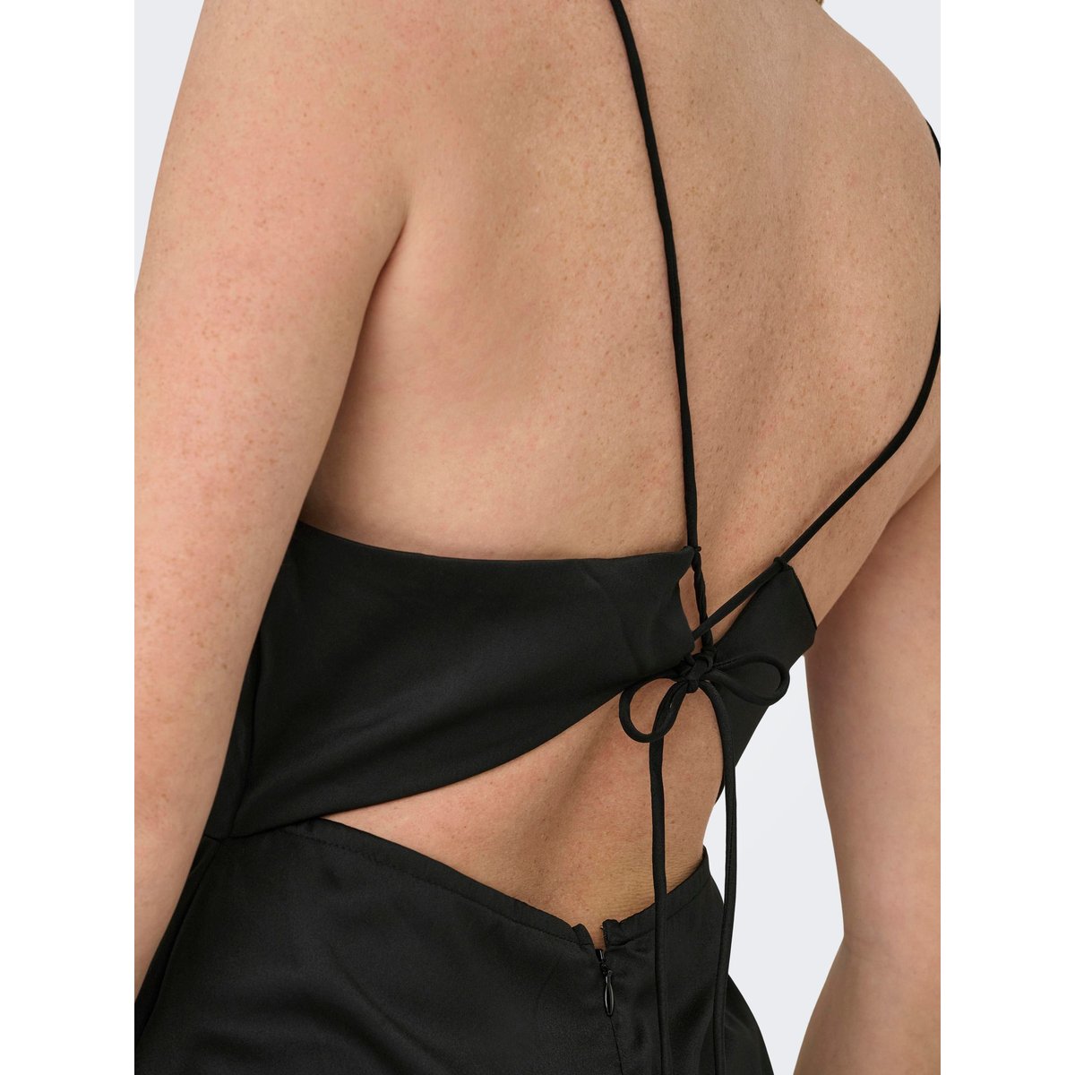 Robe black 1, ONLY