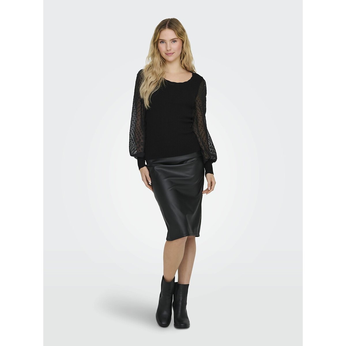Pull en fine maille, manches en tulle noir, ONLY