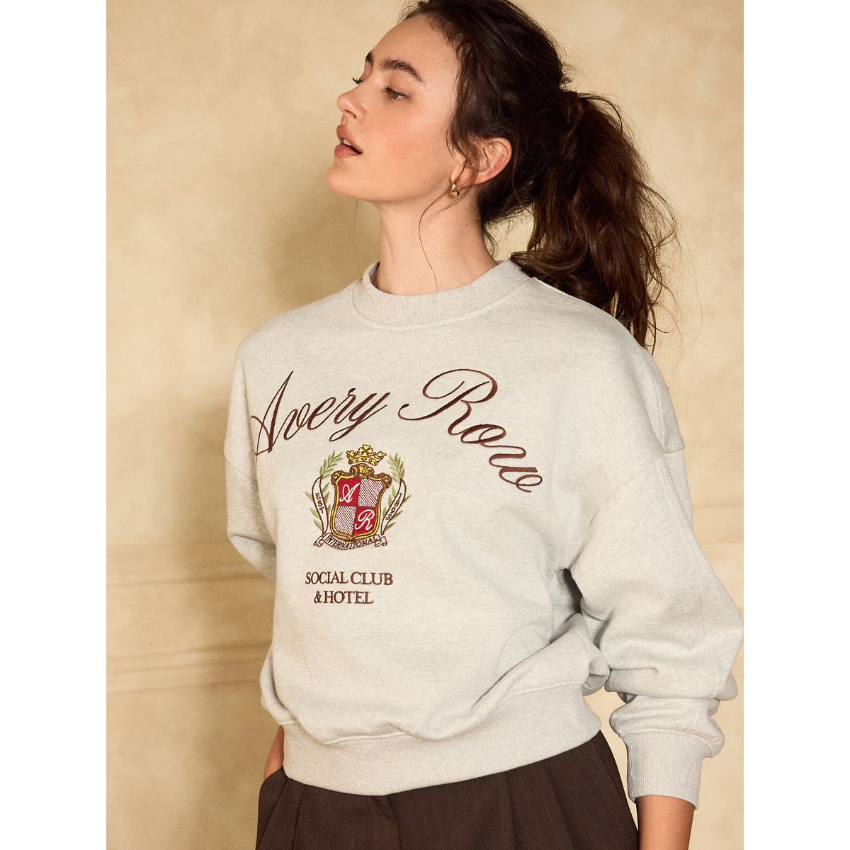 Sweatshirt de cou d'équipage graphique gris, NEXT