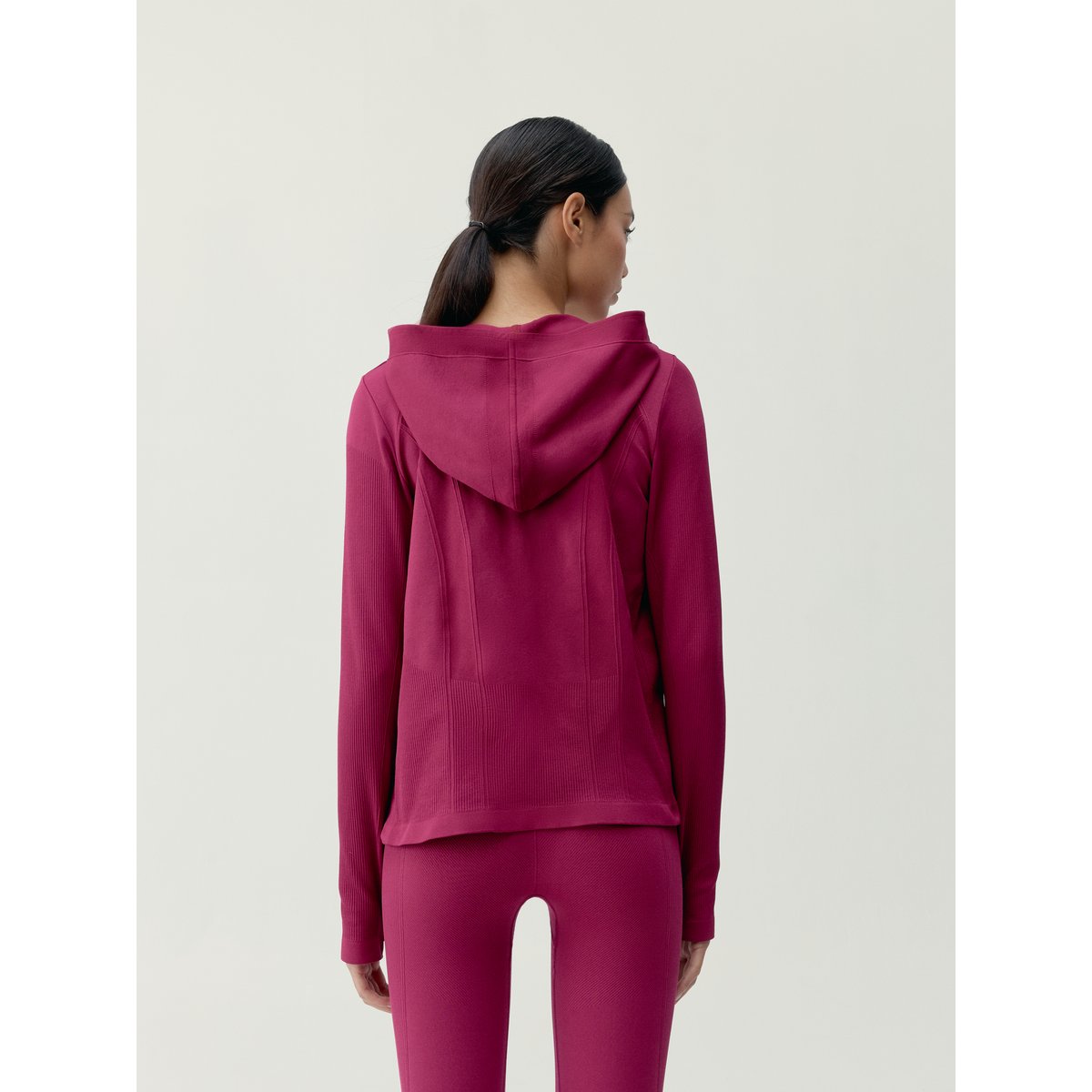 Veste de sport femme Viveka à capuche effet gainant rouge prune, BORN
