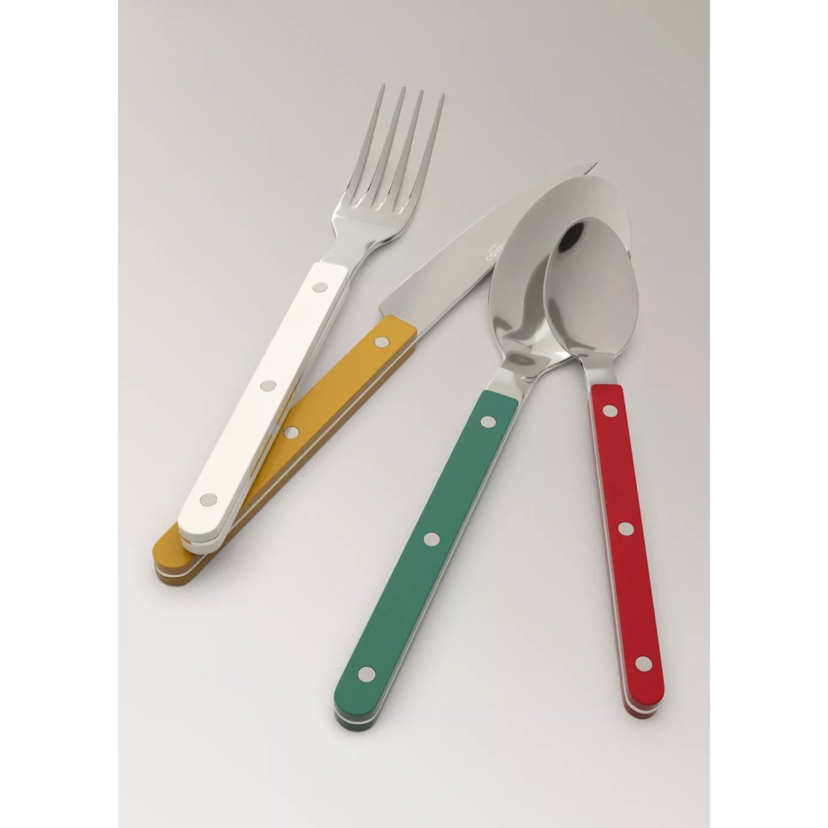 Ensemble de couverts acier inoxydable manche en résine blanc, MANGO HOME