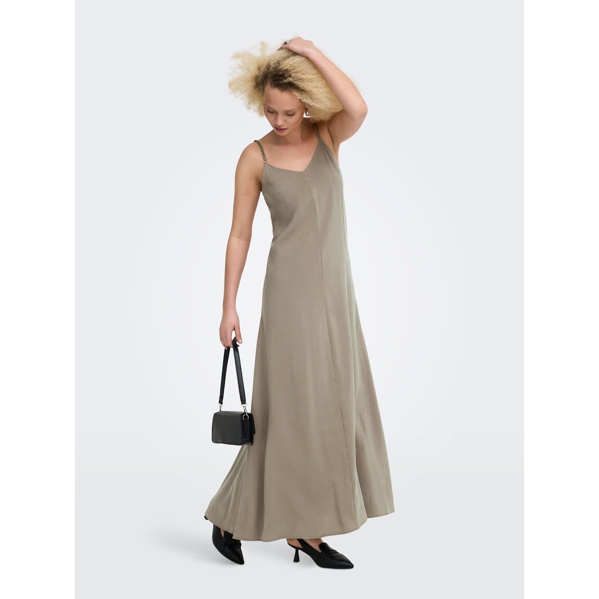 Robe walnut, ONLY