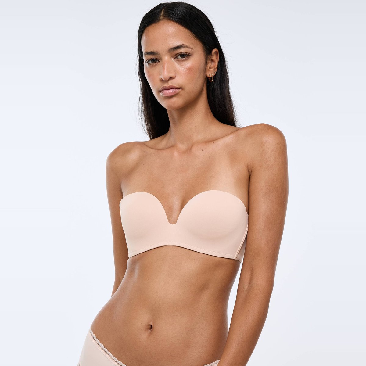 Soutien-gorge bandeau paddé décolleté V avec bretelles amovibles ALEXIA en microfibre chair, MONOPRIX