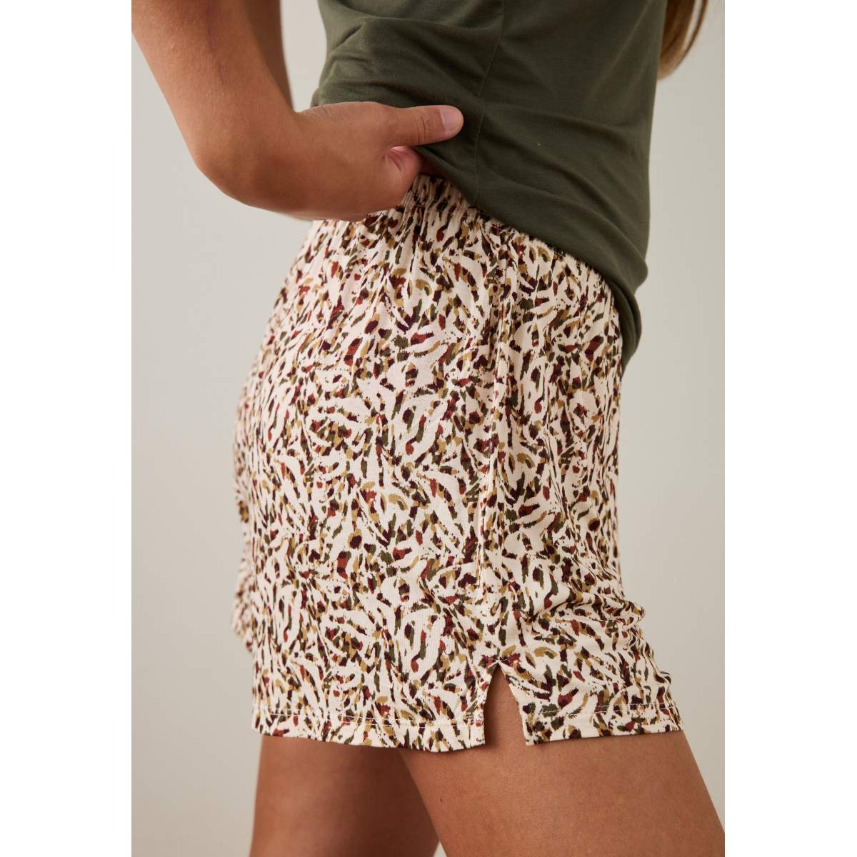 Short Esma multicolore, VARIANCE