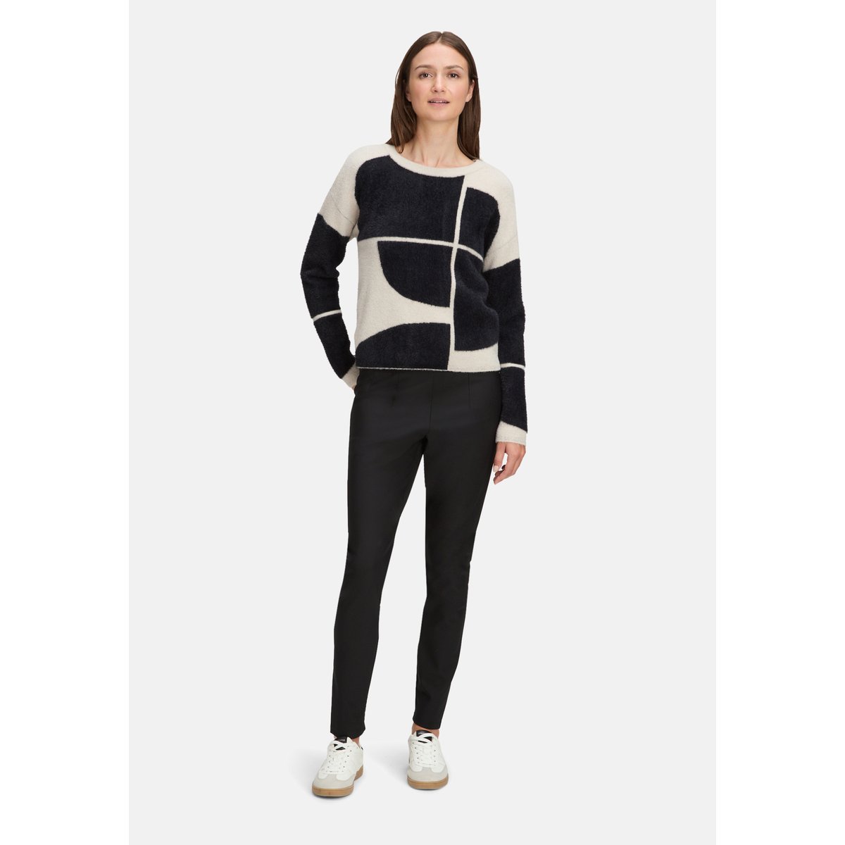 Pull-over en maille à motif jacquard noir/blanc, BETTY & CO