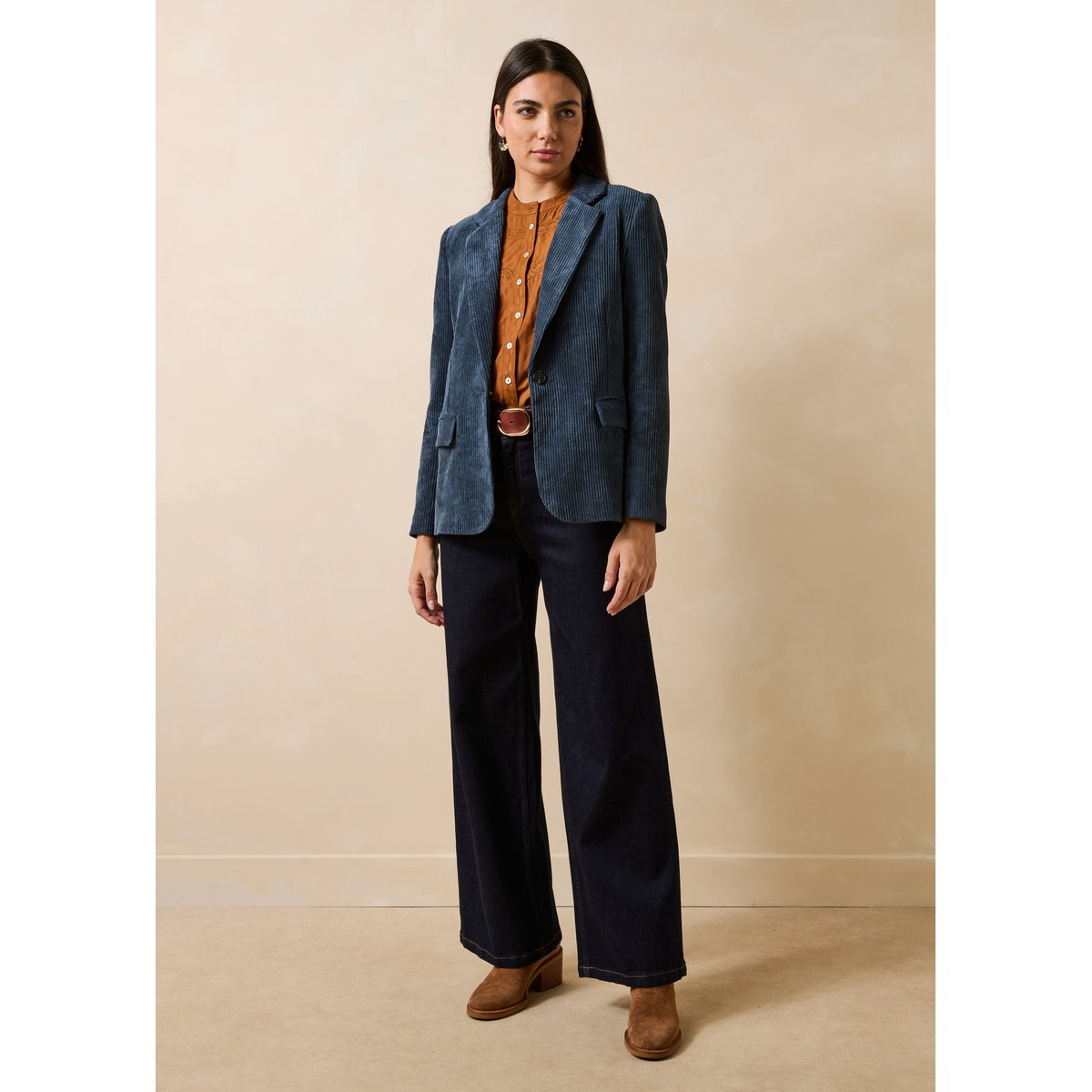Veste tailleur en velours manches longues bleu acier, LA FEE MARABOUTEE