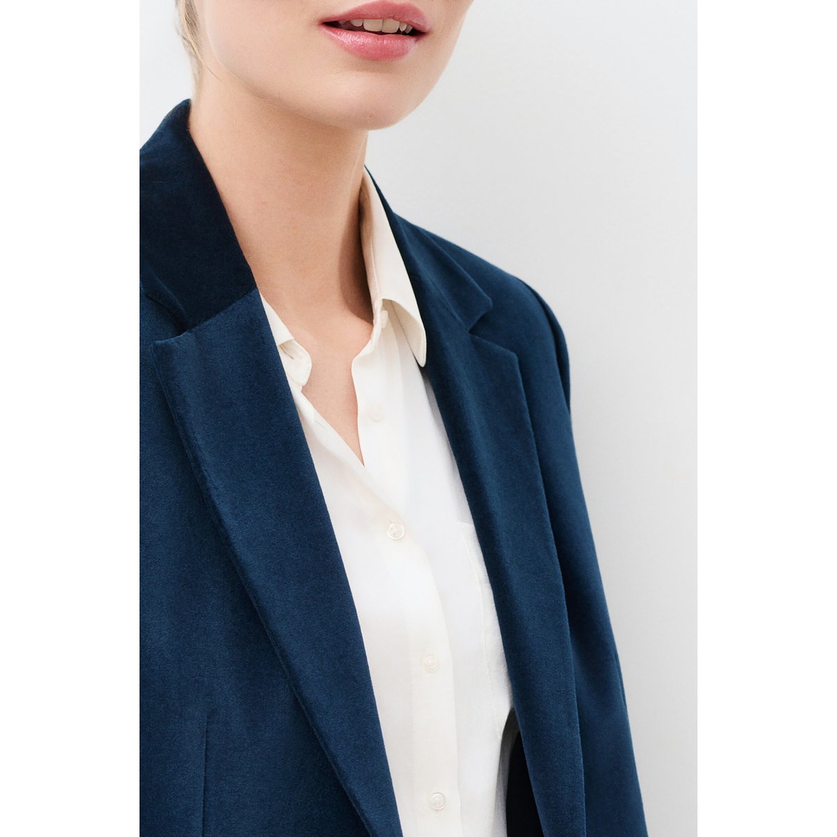 Veste droite col tailleur VOLTIGEVELOURS bleu marine, CAROLL