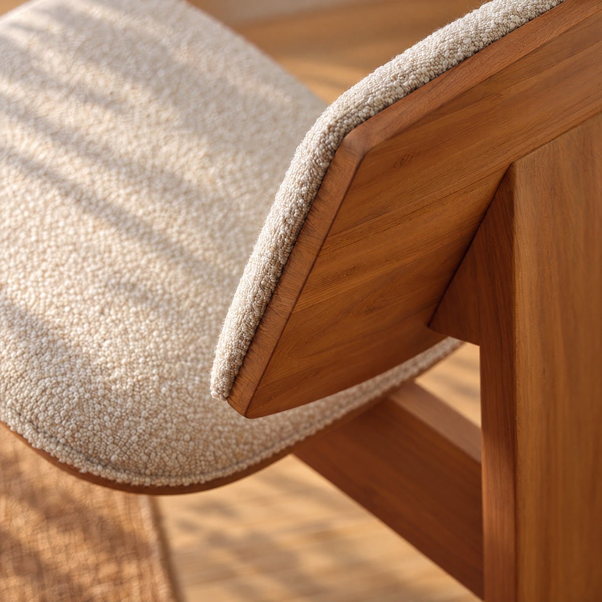 Fauteuil en teck massif et tissu bouclette  BILY ecru, BERAH GETAH