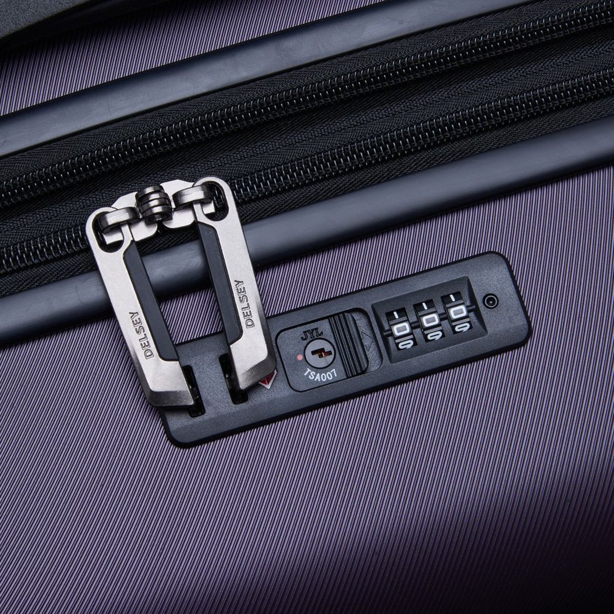 Valise L AIR ARMOUR violet foncé, DELSEY PARIS