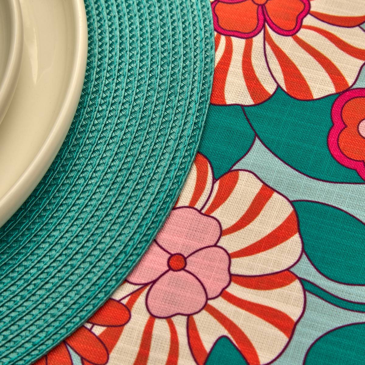 Nappe motif fleurs 140x240cm CHA CHA POP multicolore, ATMOSPHERA