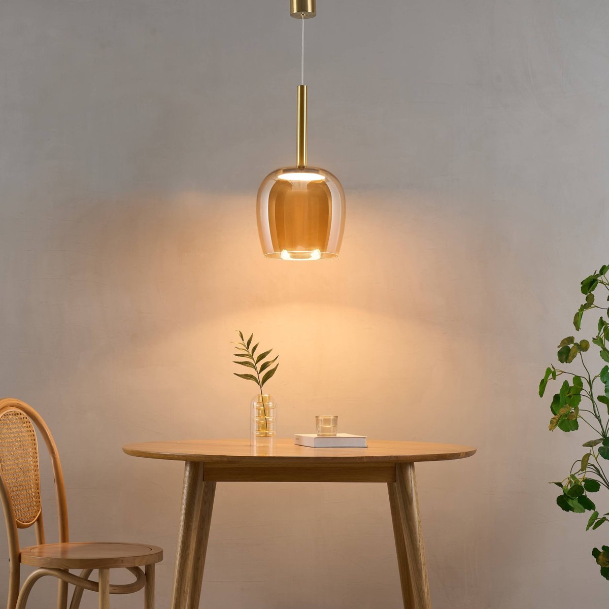Suspension LED globe élégant - ERISKA ambré et laiton, KOSILUM