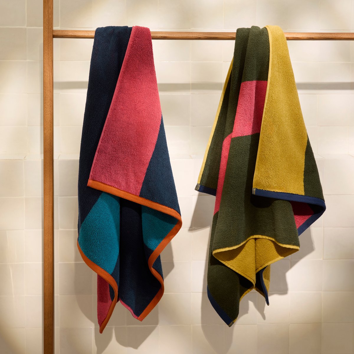 Serviette de toilette coton ORINE marine, CARRE BLANC