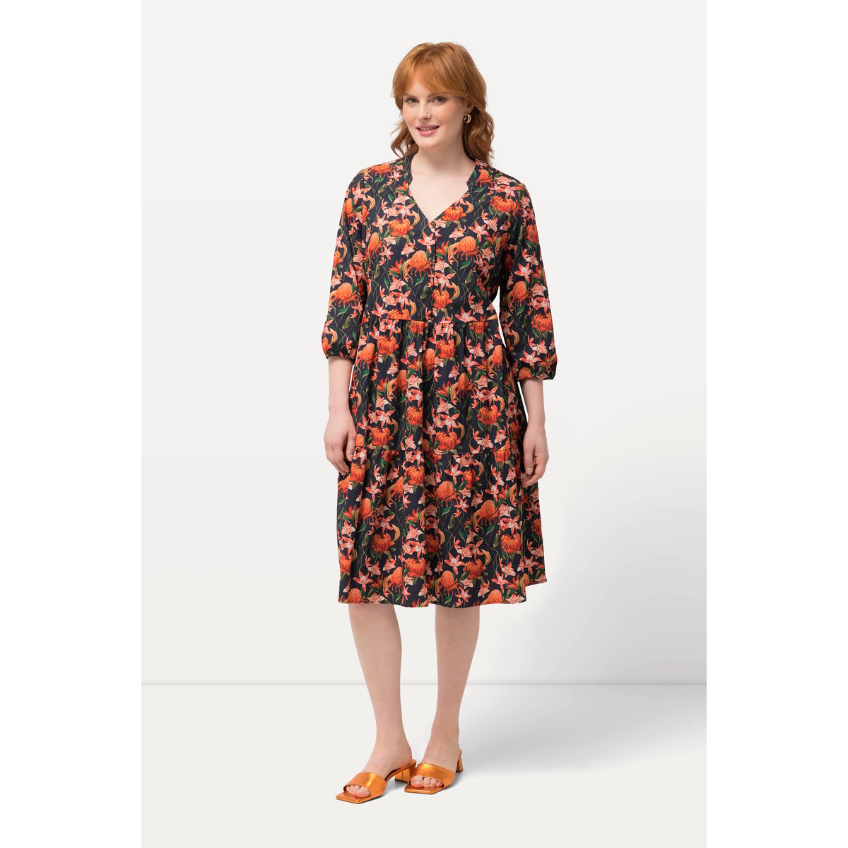 Robe tunique, magnolias, coupe évasée, col V marine, ULLA POPKEN