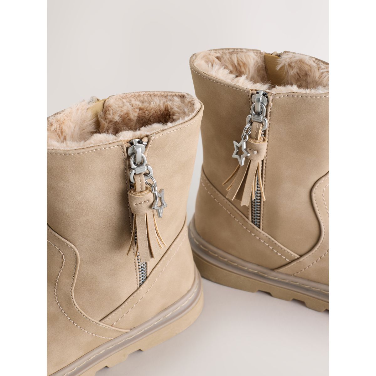 Bottes à pompons doublées de imitation fourrure naturel, NEXT
