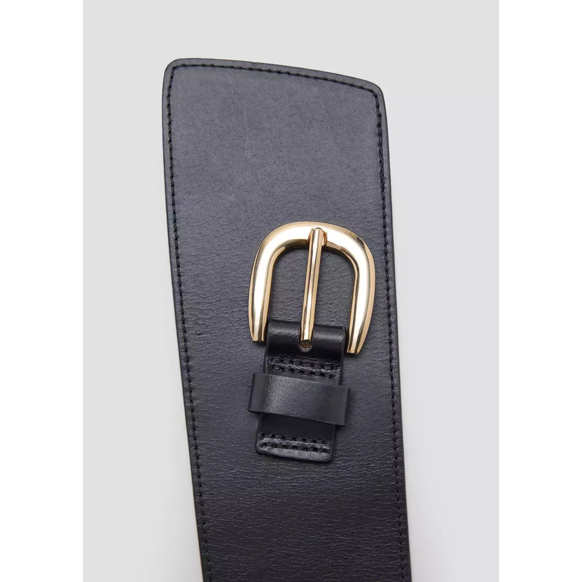 Ceinture large en cuir avec boucle métallique noir, MANGO
