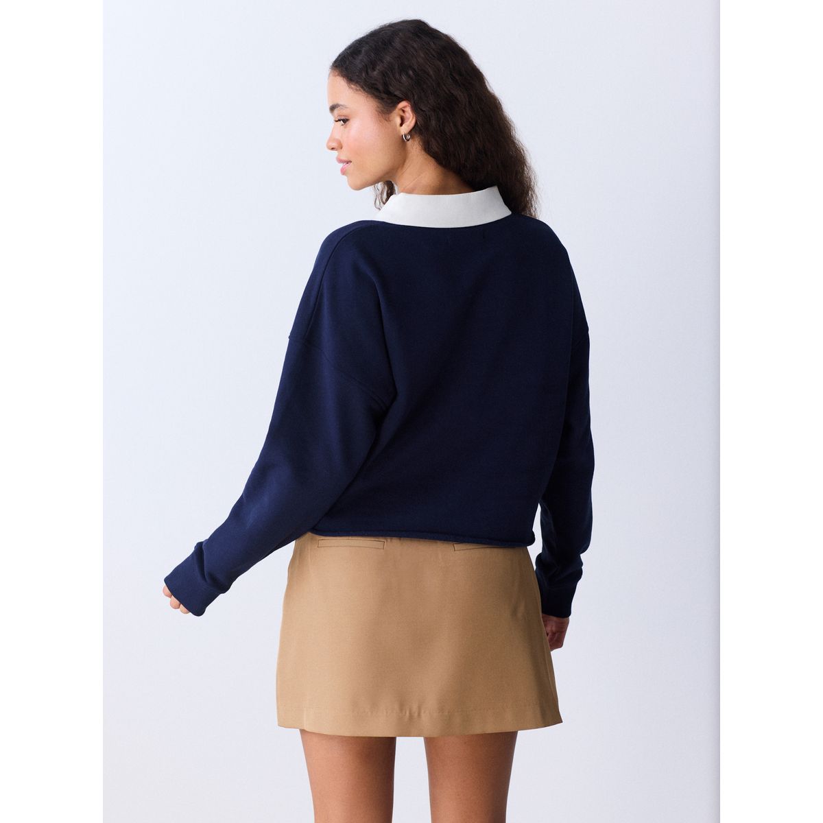 Sweat à col contrastant et imprimé bleu marine / blanc, NEXT