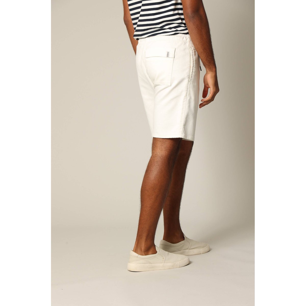 Short en maille denim avec taille élastiquée et finition garment wash TULINO natural, DEELUXE