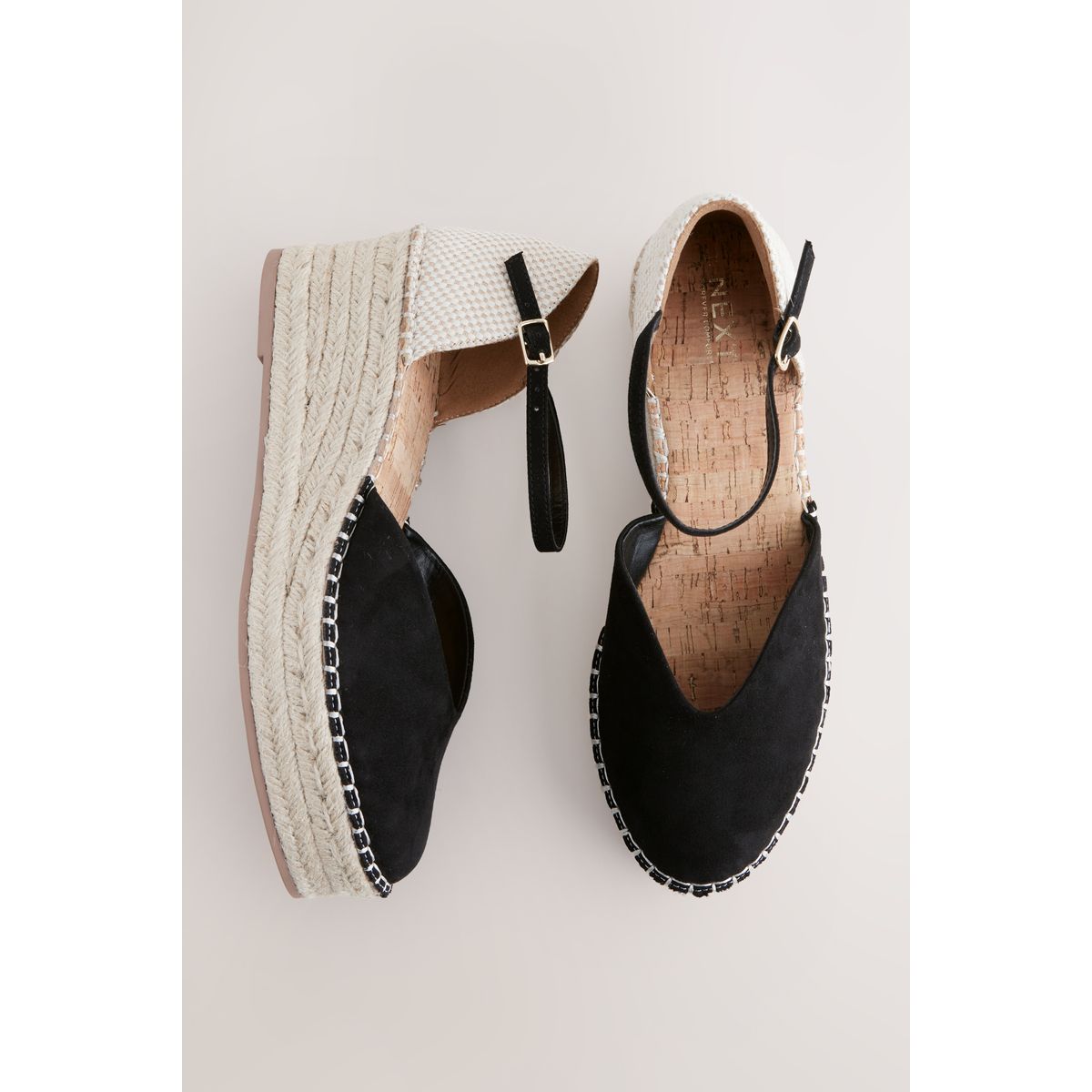 Espadrilles compensées fermées noir, NEXT