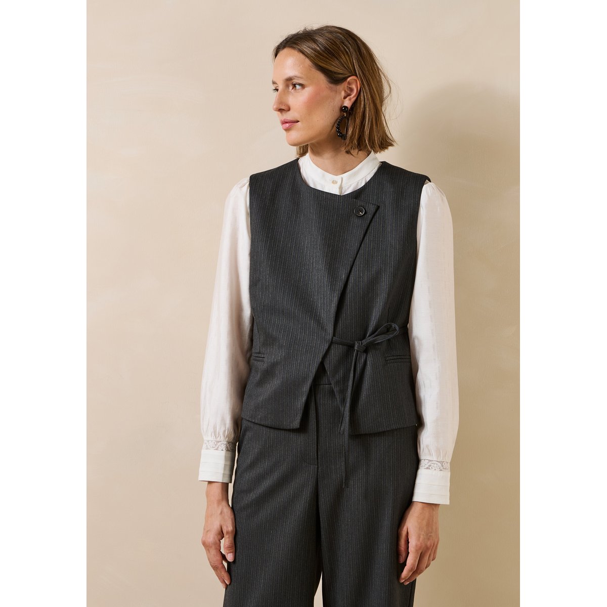 Veste sans manches encolure ronde anthracite, LA FEE MARABOUTEE