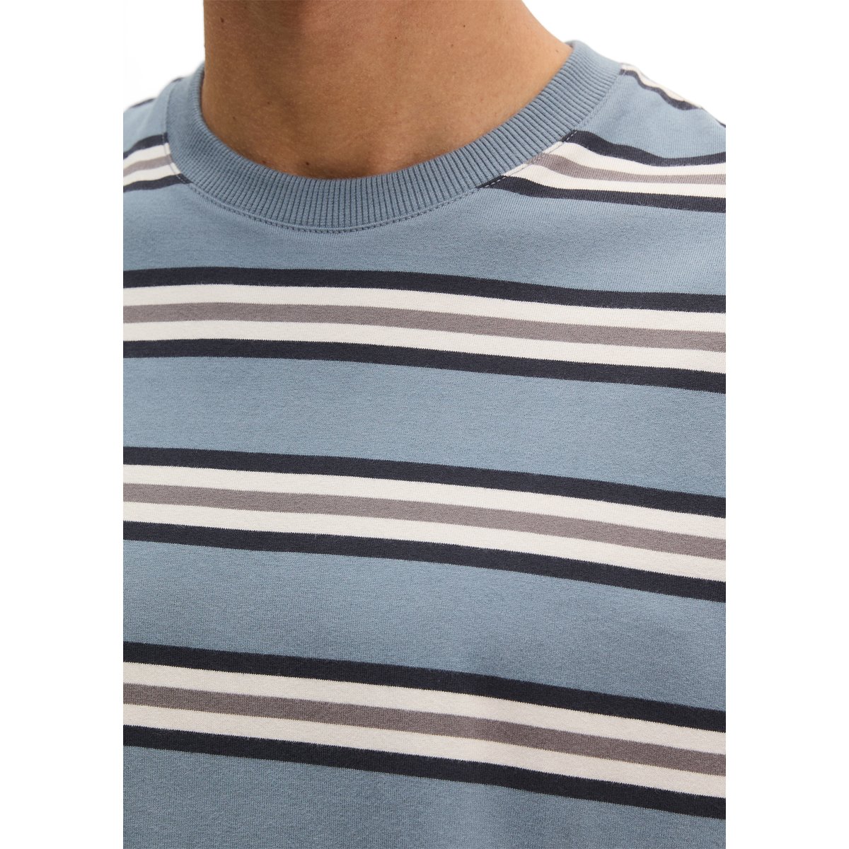 T-shirt regular en coton bio teint en fil bleu, MARC O'POLO