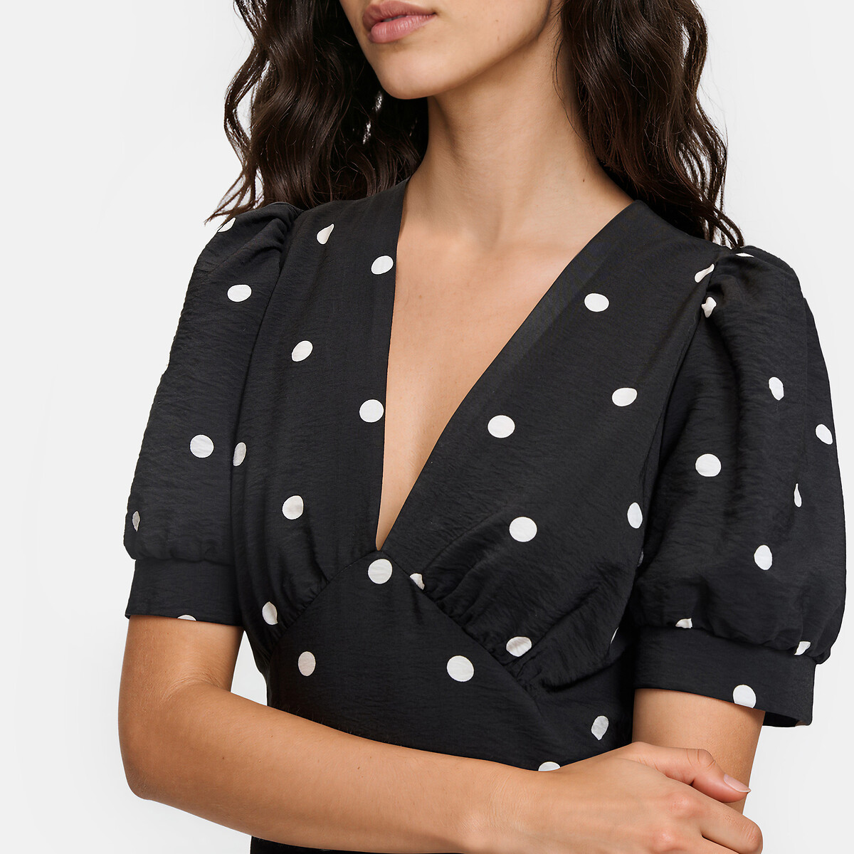 Vestido midi con cuello en V, de lunares y con manga corta estampado lunares, LA REDOUTE COLLECTIONS