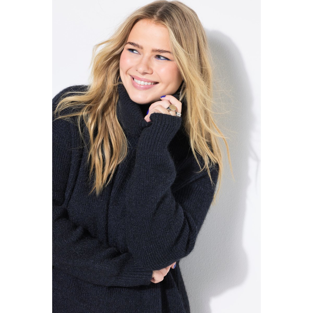 Robe oversize en maille, longueur mini marine, STUDIO UNTOLD