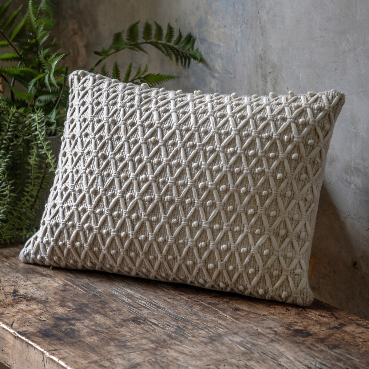 Cassian Woven Filled Cushion cream, SO'HOME