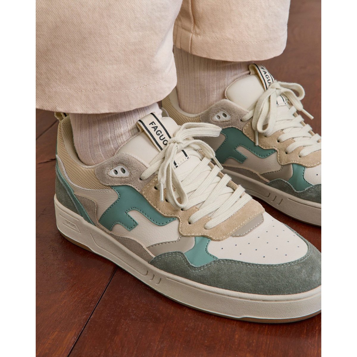 Baskets basses suede cuir DAHLIA beige et bleu, FAGUO