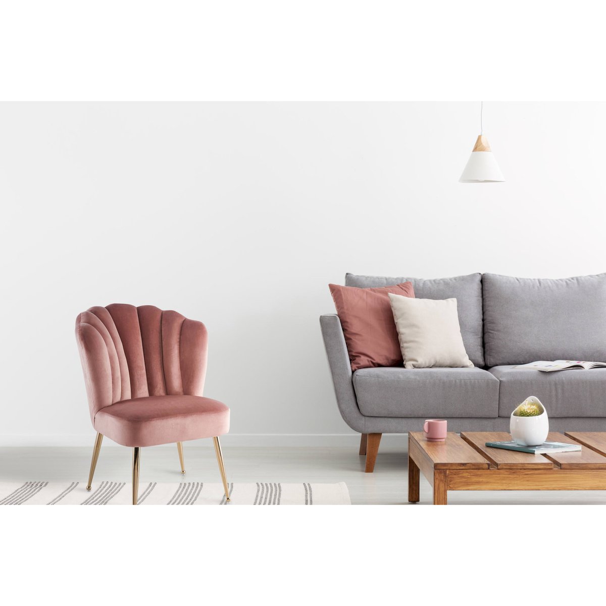 Chaise de salle à manger en velours rose poudré et or doré, ARTE ESPINA