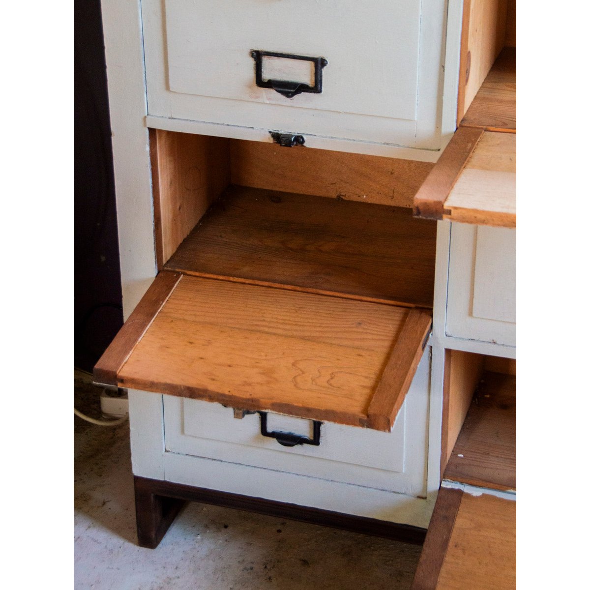 Meuble de métier en bois Fernand N°264 - Bon état blanc, DEBONGOUT