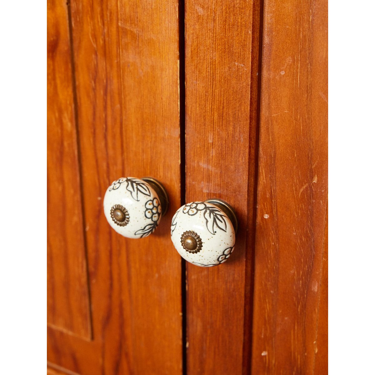 Petit buffet en bois Gilbert N°1720 - Bon état bois clair, DEBONGOUT