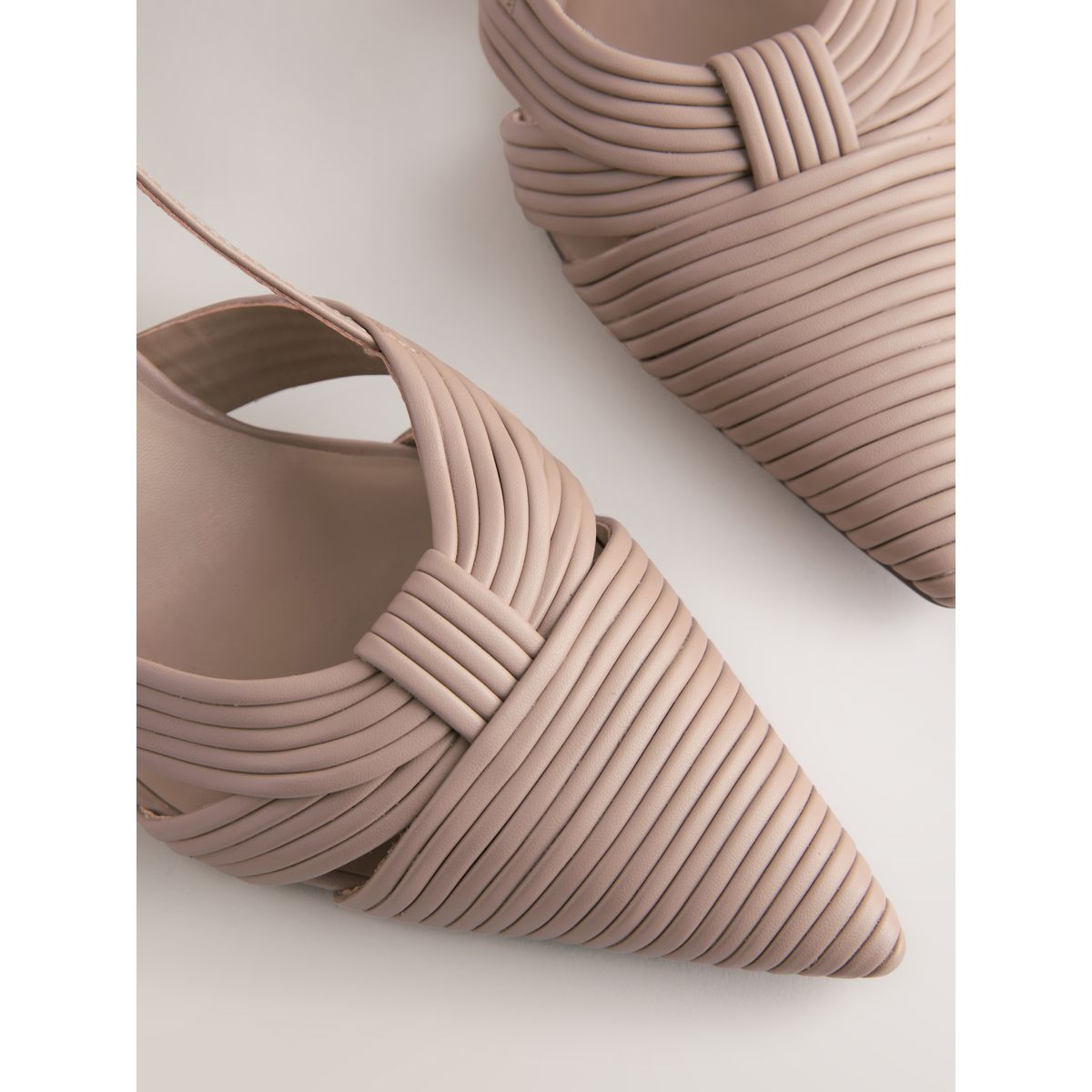 Chaussures à talons/bride arrière/bout pointu chair, NEXT