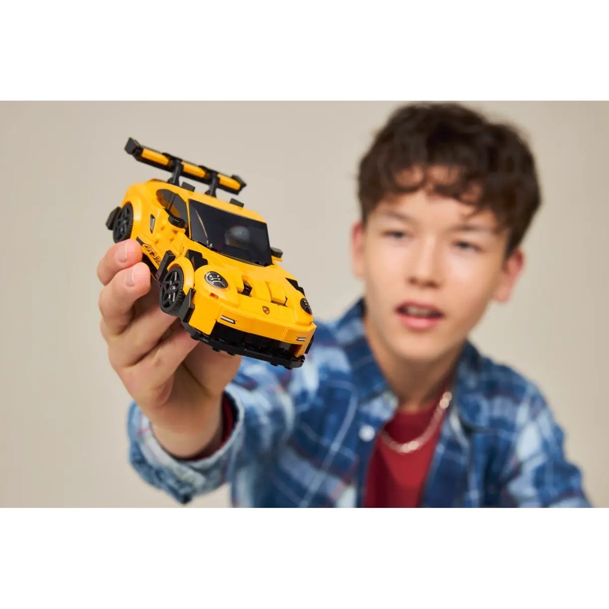 LEGO Speed Champions - Porsche 911 GT3 RS - Modèle de Supercar 77239 jaune, LEGO
