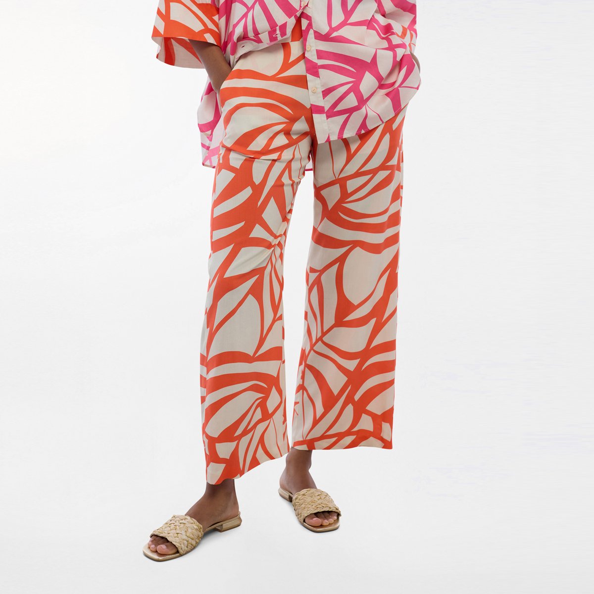 Pantalon droit à imprimé graphique abricot, LOLA CASADEMUNT