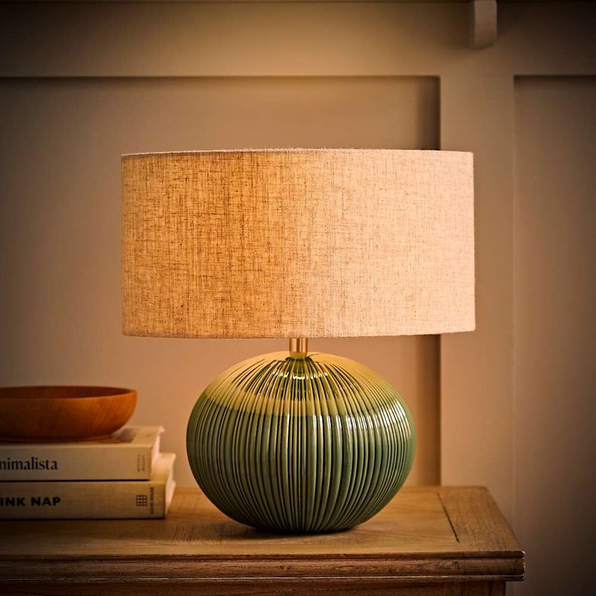 Reeva Ribbed Ceramic Table Lamp with Linen Shade green, SO'HOME