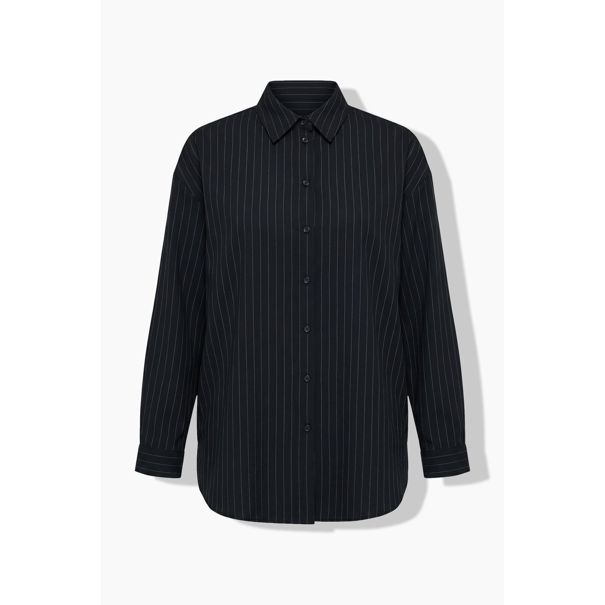 Chemisier, coupe oversize, fines rayures noir, STUDIO UNTOLD