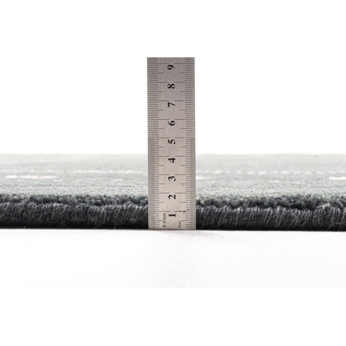 Tapis gabbeh tufté New York laine d'argentine gris foncé, THEKO