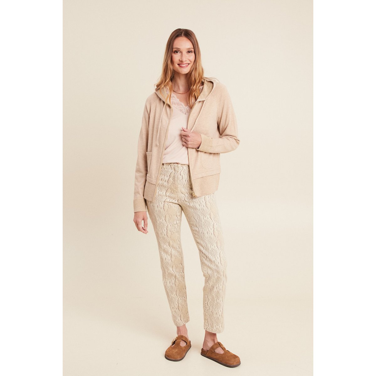 Gilet droit mi-long à capuche creme, BREAL