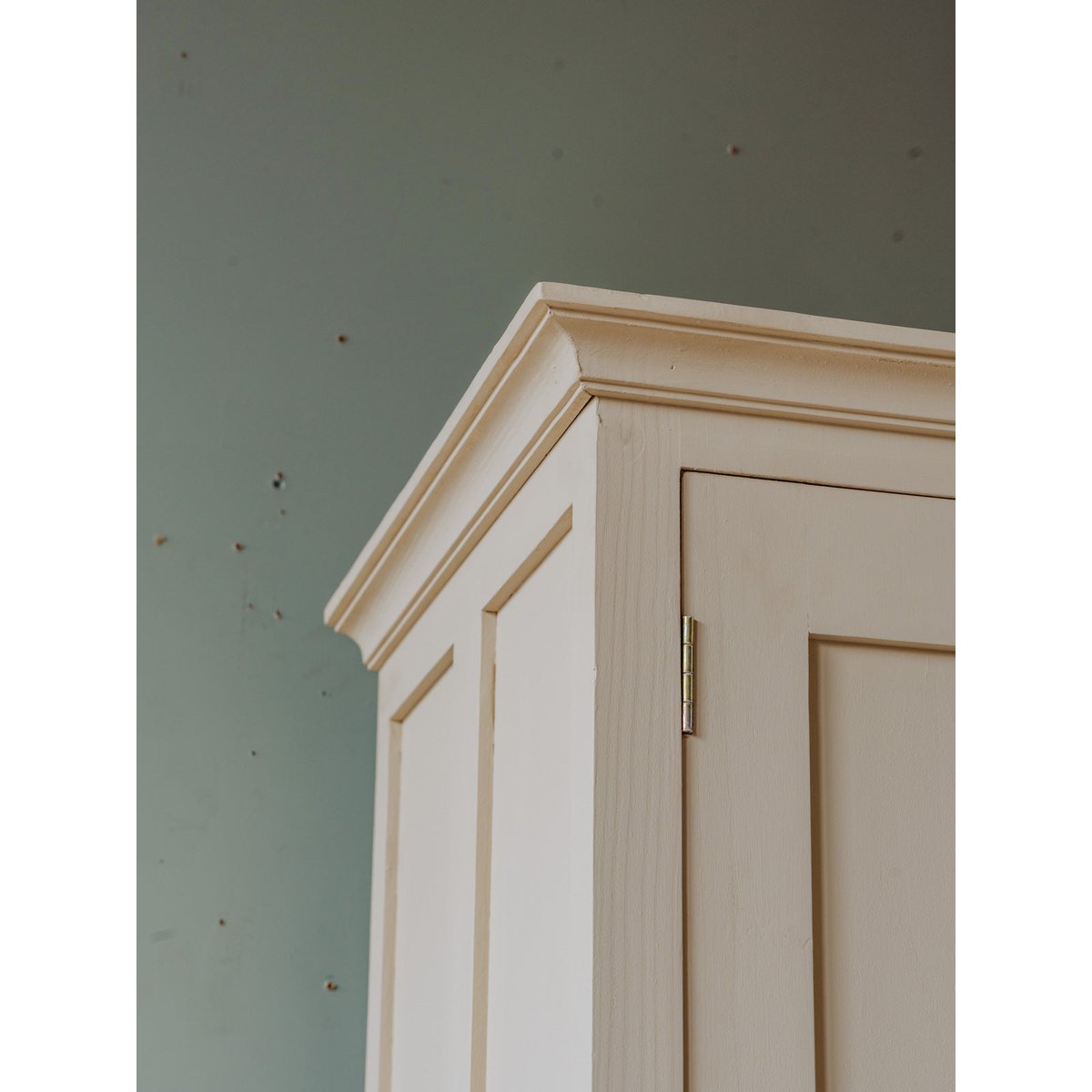 Armoire en bois beige Blandine N°368 - Bon état beige, DEBONGOUT