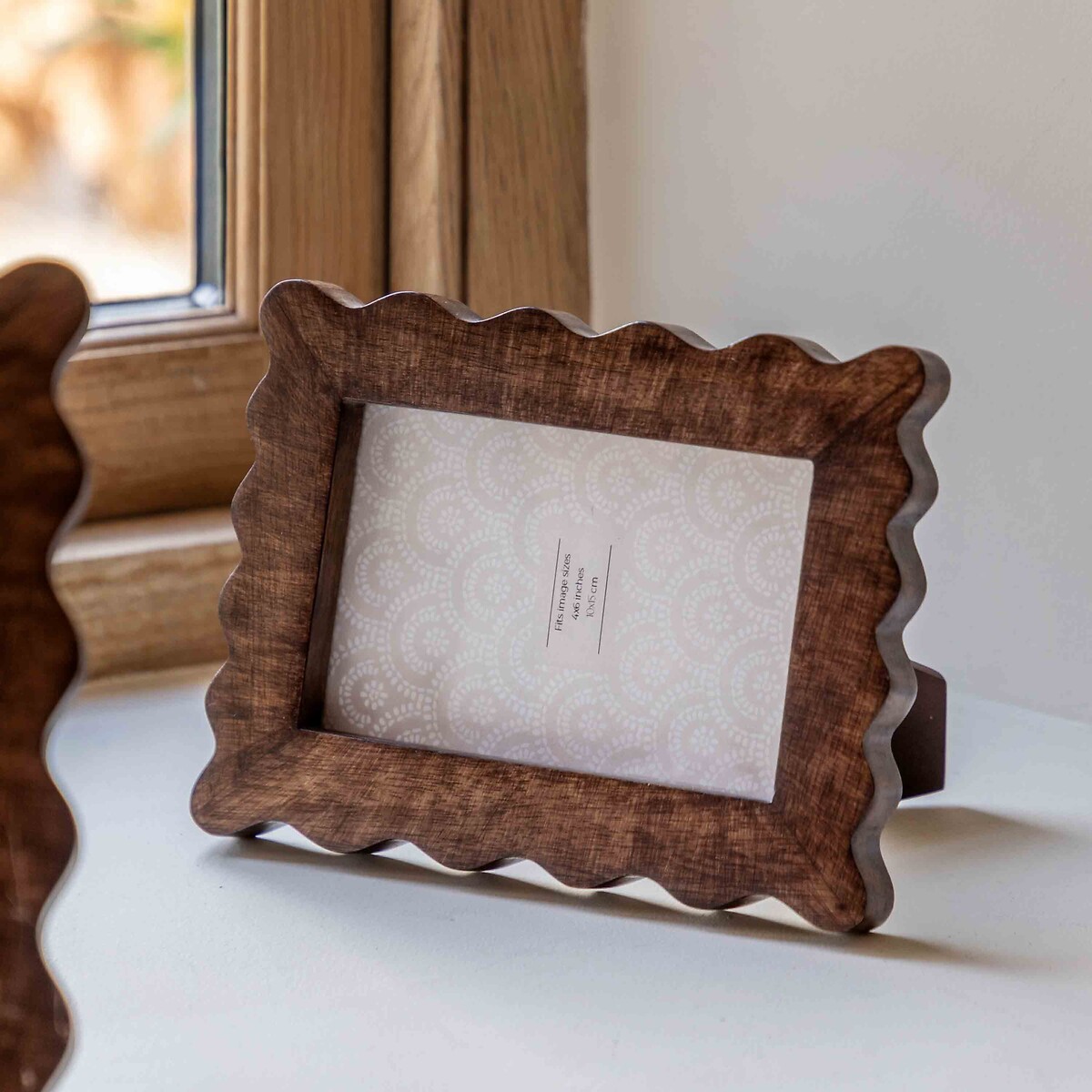4x6" Anfo Wooden Scallop Photoframe brown , ÉDITÉ