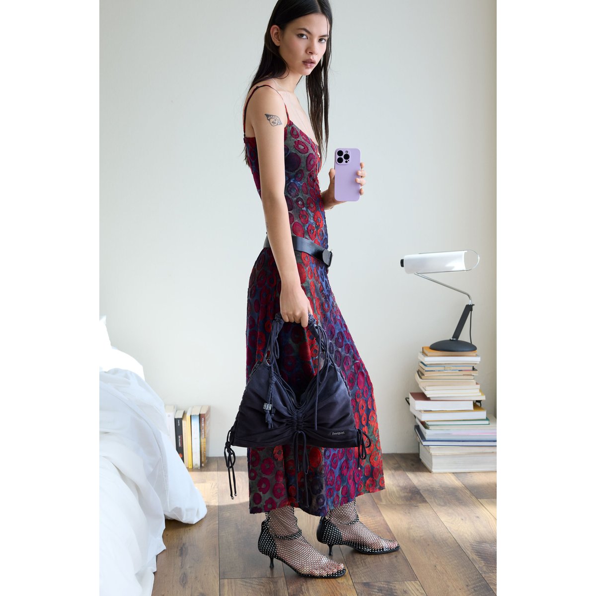 Petit sac avec nœud brillant noir, DESIGUAL