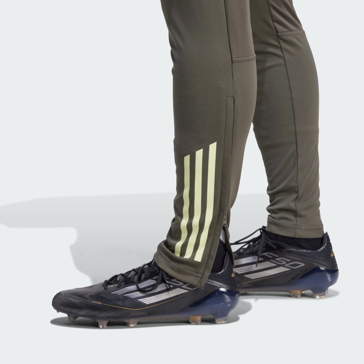 Pantalon D'entraînement Real Madrid Tiro 25 Competition Pantalon D'entraînement Real Madrid Tiro 25 Competition utility grey, adidas Performance