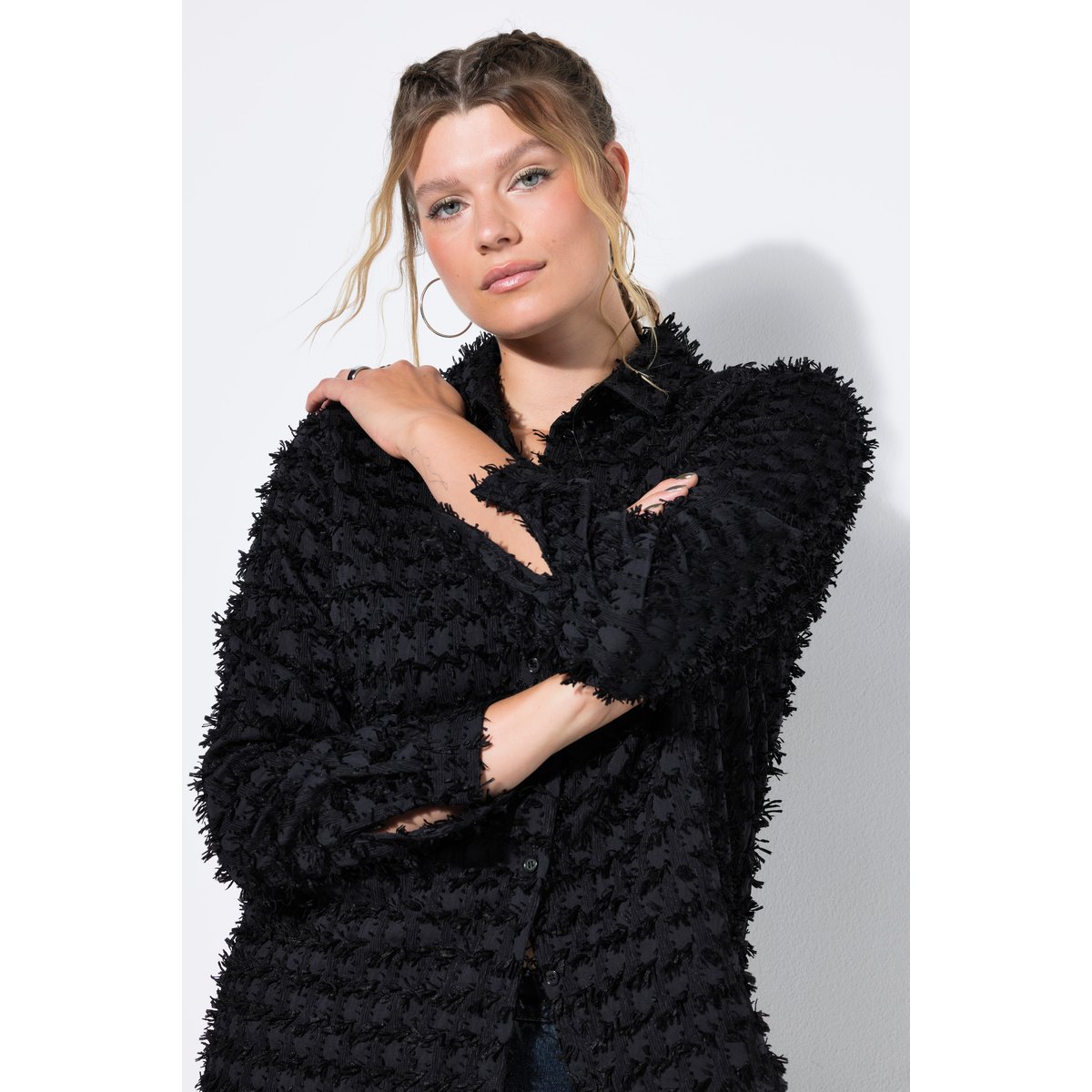 Chemisier coupe Wide Straight Shape, franges noir, STUDIO UNTOLD