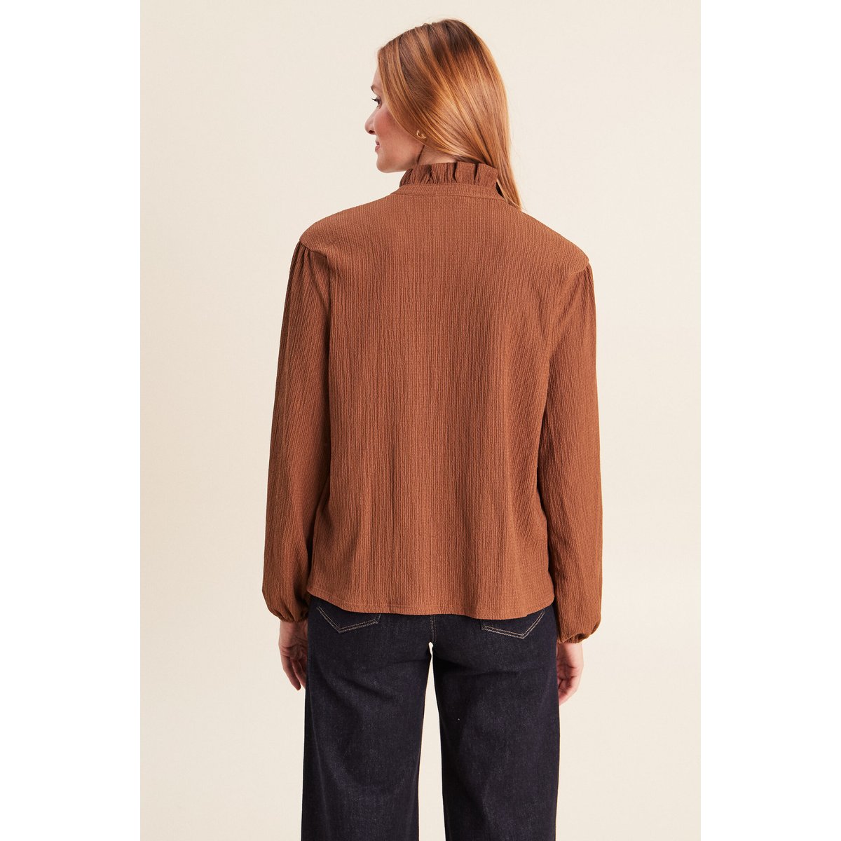 Blouse droite plissée col montant marron foncé, BREAL